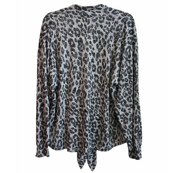 Chico’s Leopard Print Cardigan & Shell 2 Piece Sweater Set Size 1 Medium - Picture 3 of 8